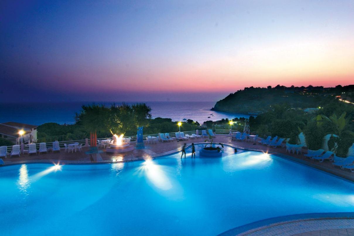Residence Villaggio Smedile Capo Vaticano Exterior photo