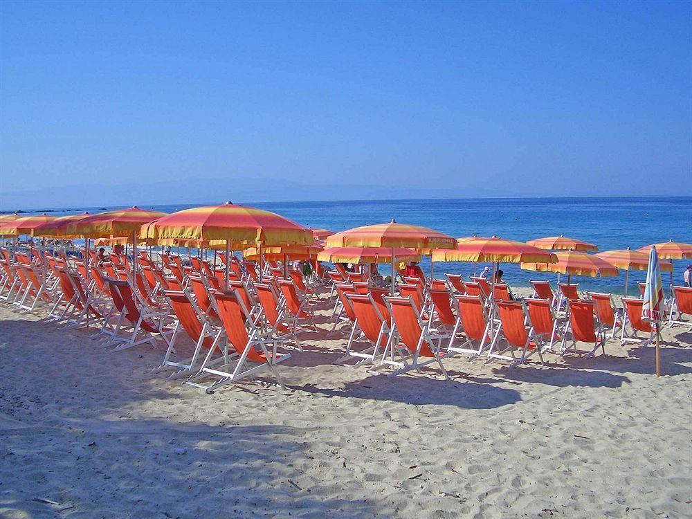 Residence Villaggio Smedile Capo Vaticano Exterior photo